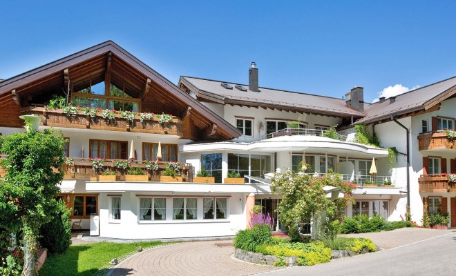 Hotel Nebelhornblick. Ausgangspunkt für Wanderungen im Allgäu.